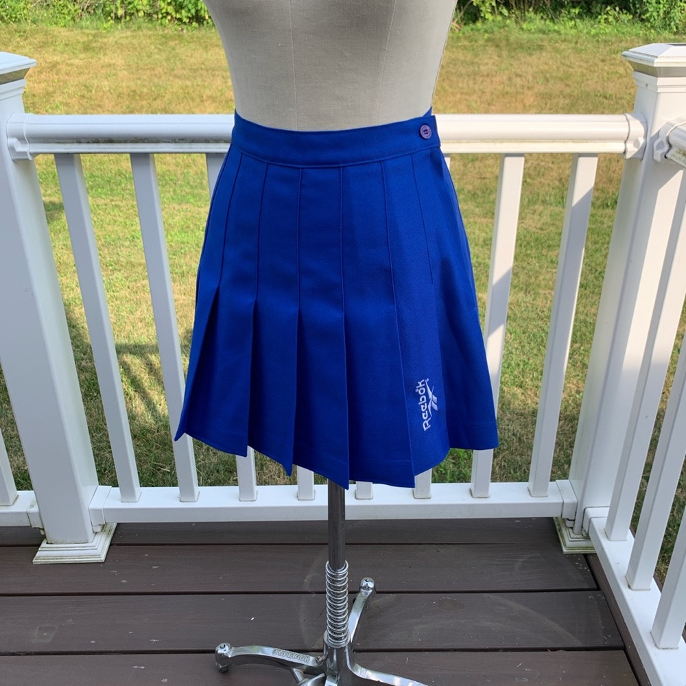 Vintage Reebok Pleated Skirt! 💙